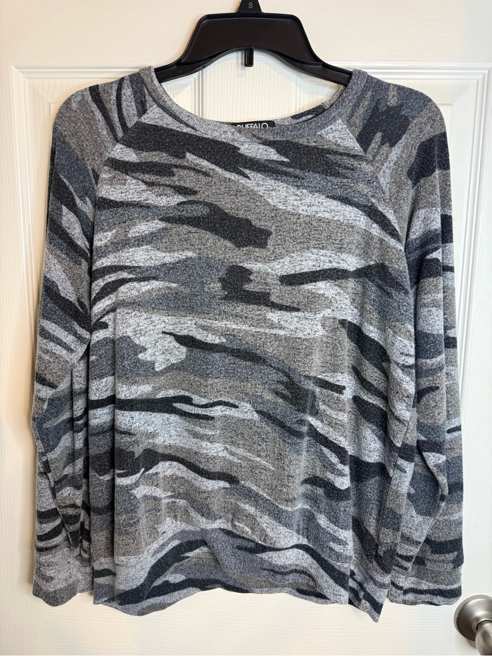 Buffalo David Bitton Gray & Black Camo Long Sleeve Tee
